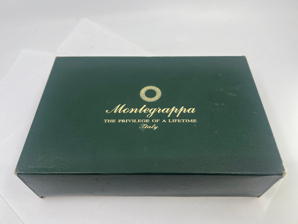 Montegrappa War of the Roses York Special Edition Faceted .925 Sterling Silver Fountain Pen - Fine 18kt Gold Nib