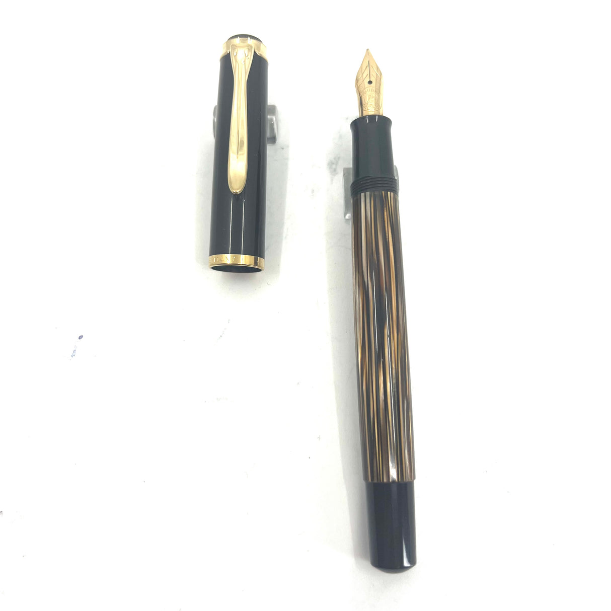 Pelikan M400 Tortoise Striped Fountain Pen
