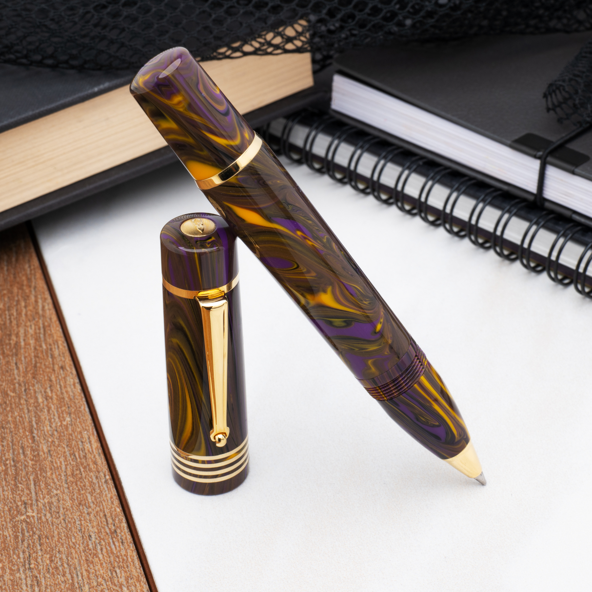 Delta Neo Gallery Iris Gold Trim Ballpoint
