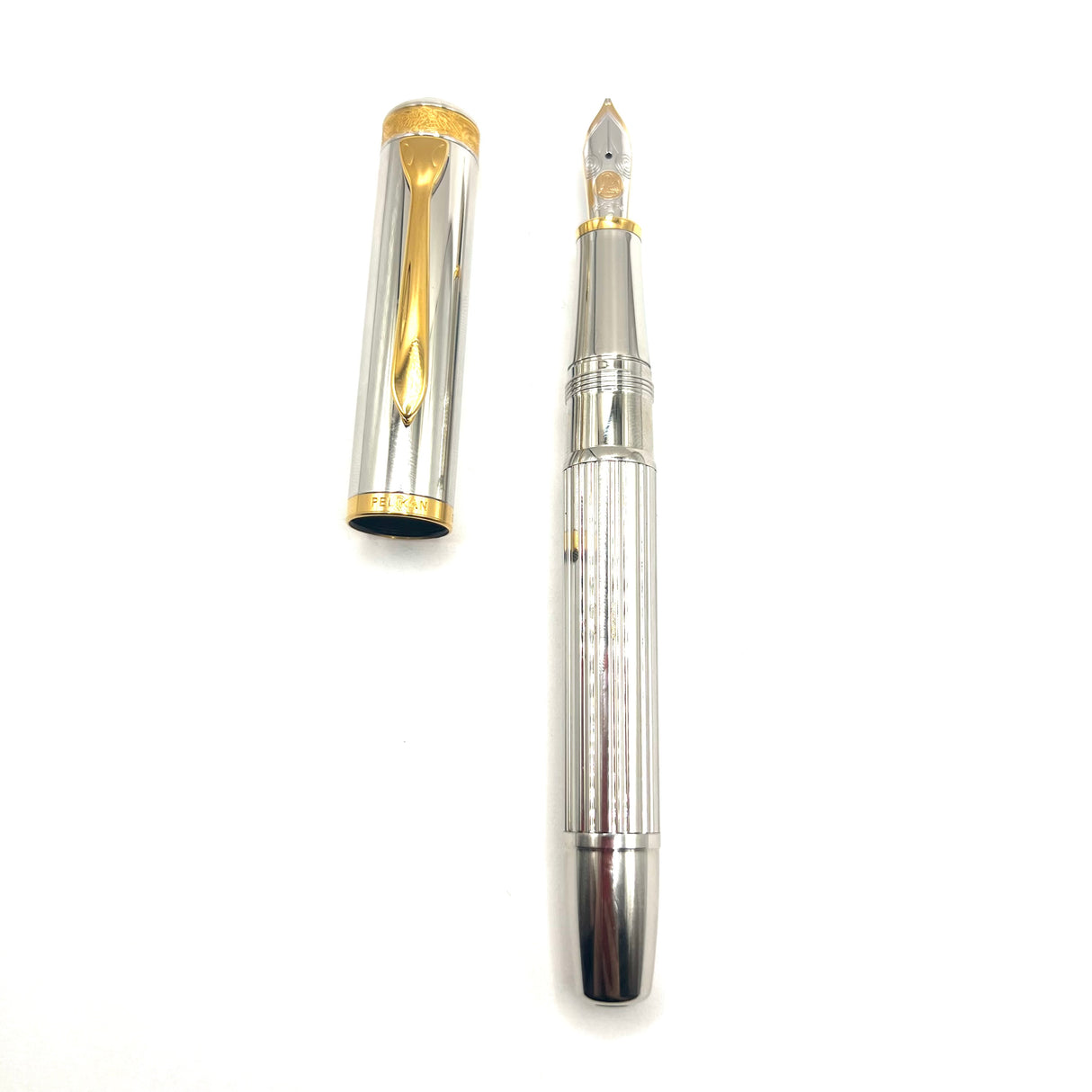 Pelikan M7000 Majesty Sterling Silver Fountain Pen - Broad 18kt Gold Nib