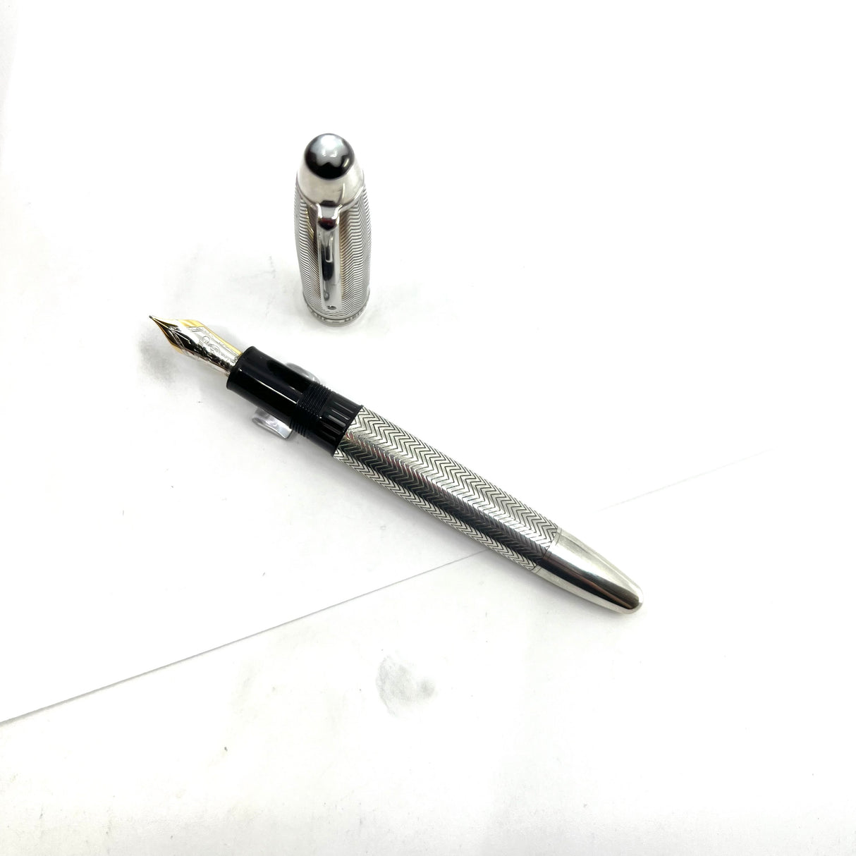 Montblanc Solitaire Sterling Silver Special Edition "Barley" LeGrand Fountain Pen - Fine 18kt Gold Nib