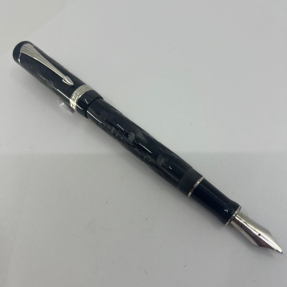 Parker DNA Duofold Limited Edition Fountain Pen - Medium 18kt Gold Nib