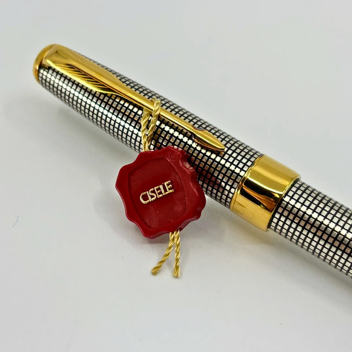Parker Sonnet Sterling Silver Cisele Cross Hatch Fountain Pen - Broad 18kt Gold Nib