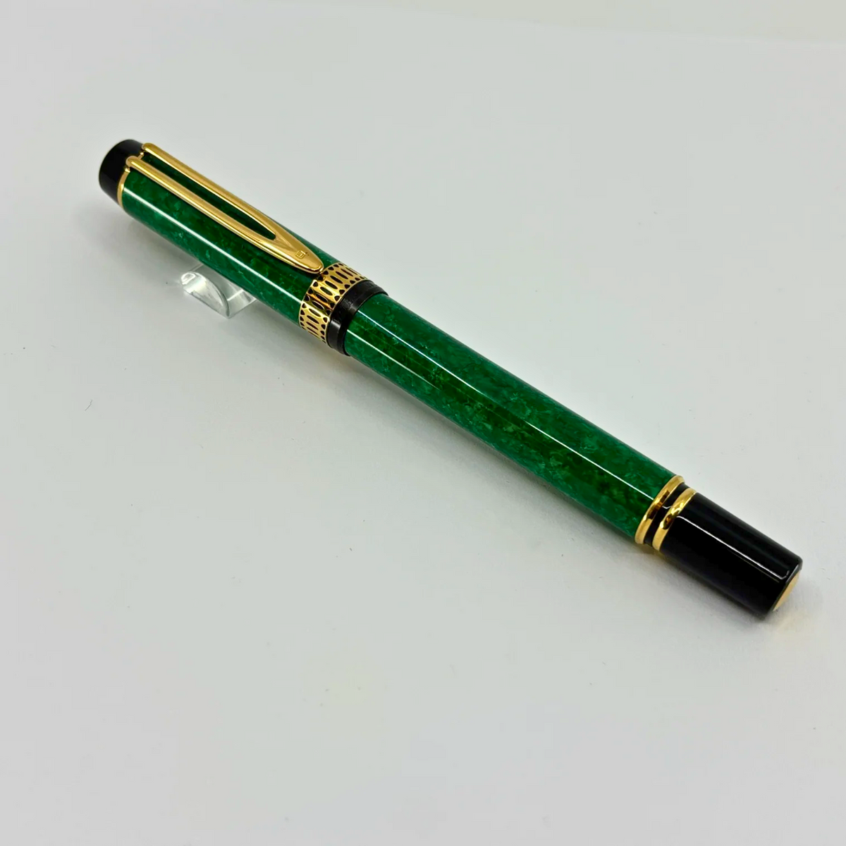 Waterman Patrician Green Marble Fountain Pen- Fine 18kt Gold Nib