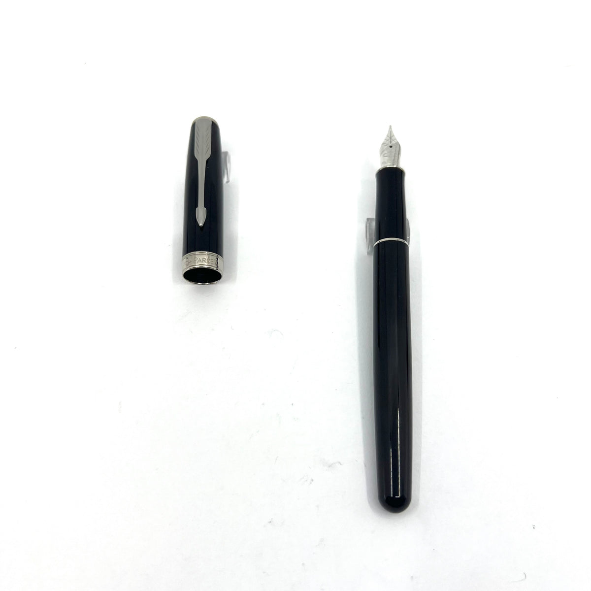 Parker Sonnet Black Laque Fountain Pen - Medium 18kt Gold Nib