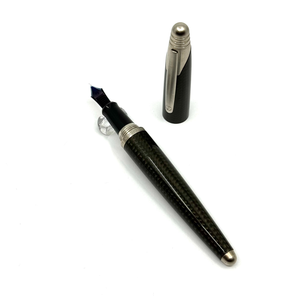 Dunhill AD2000 Carbon Fibre Large Fountain Pen - Fine 18kt Gold Nib