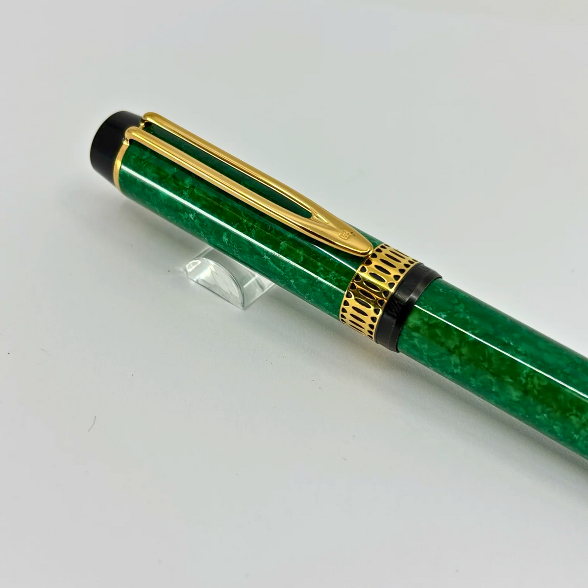 Waterman Patrician Green Marble Fountain Pen- Fine 18kt Gold Nib