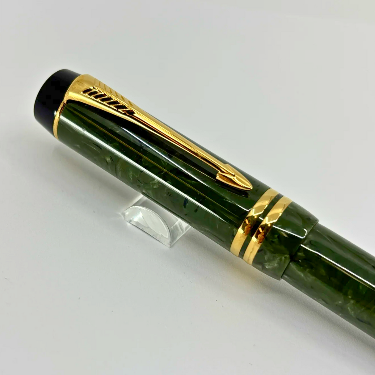 Parker Centennial (Largest Size) Duofold Jade Marble (Grayish Green) Fountain Pen - Broad 18kt Gold Nib