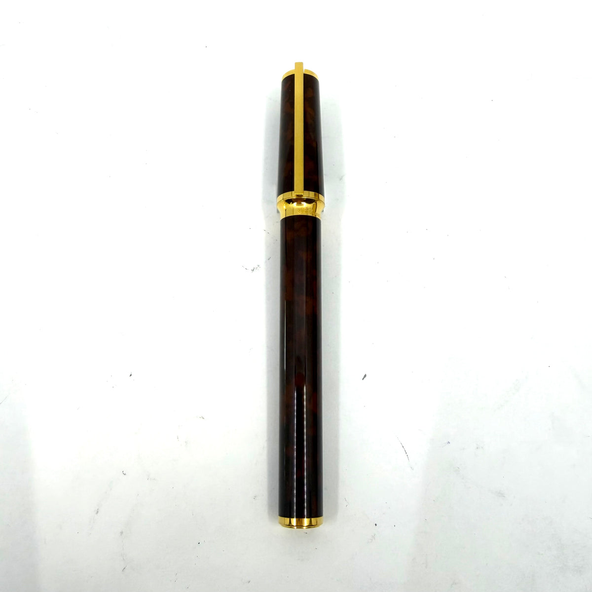S. T. Dupont Montparnasse Chairman (Largest) Tortoiseshell Laque de Chine Fountain Pen - Fine 18kt Gold Nib - Rarely Found in MINT Condition!