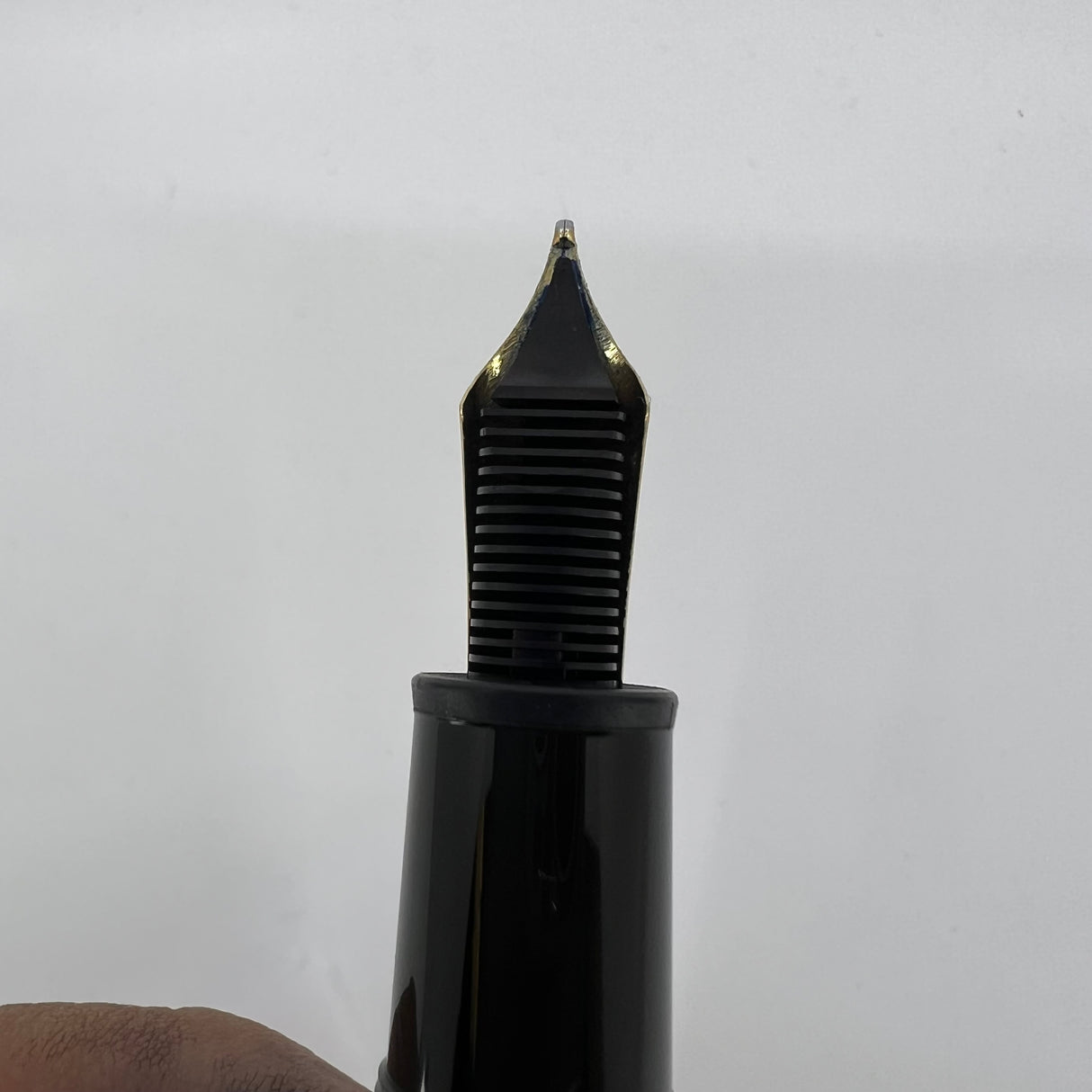 Montblanc Cervantes (Don Quixote) Writer's Limited Edition Fountain Pen - Medium 18kt Gold Nib