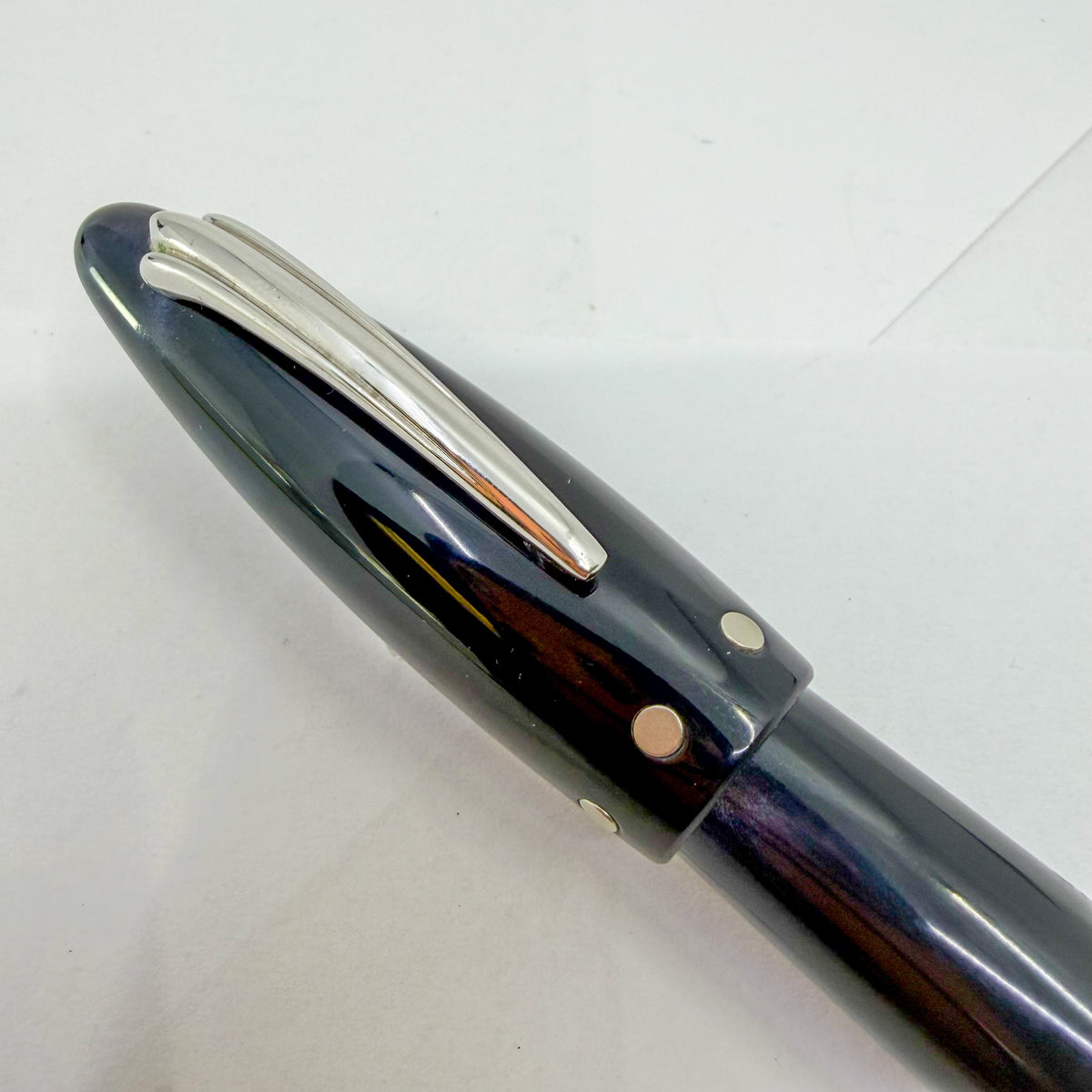 Nettuno (Italy) Trident Lustrous Blue Limited Edition Fountain Pen - Fine 18kt Gold Nib