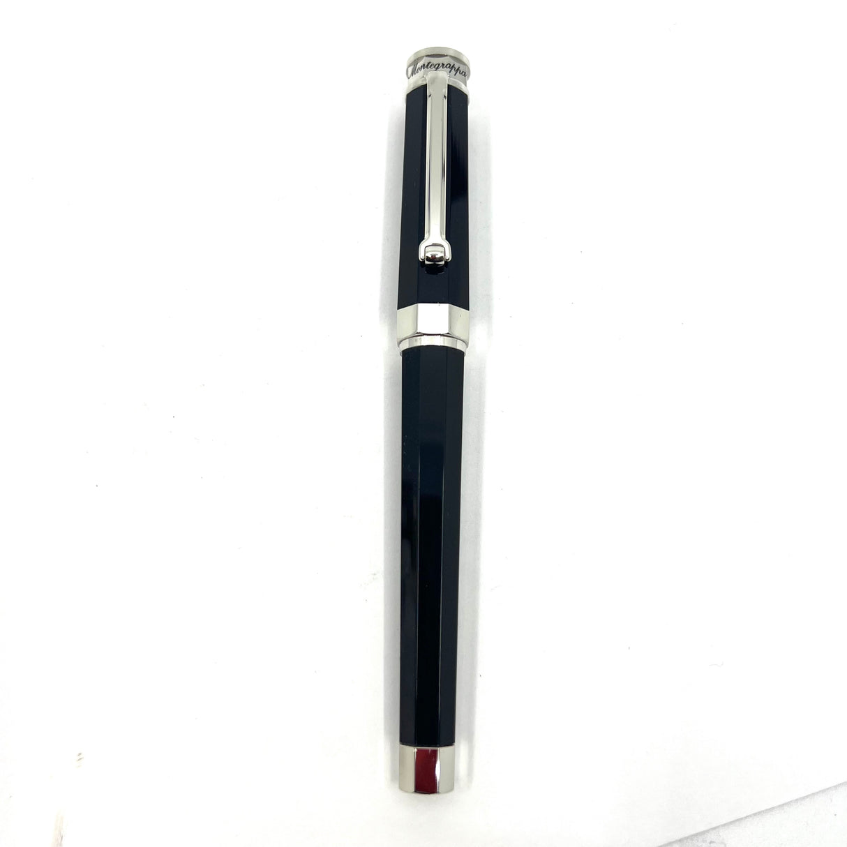 Montegrappa Nero Uno Fountain Pen - Smooth Black Facetted Body