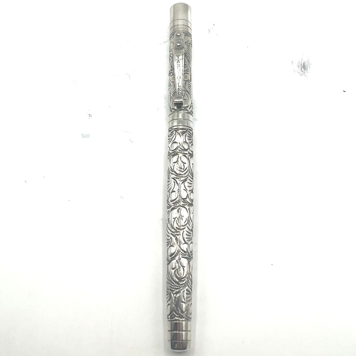 Yard-o-Led Standard Victorian Sterling Silver Fountain Pen - Broad 18kt Gold Nib