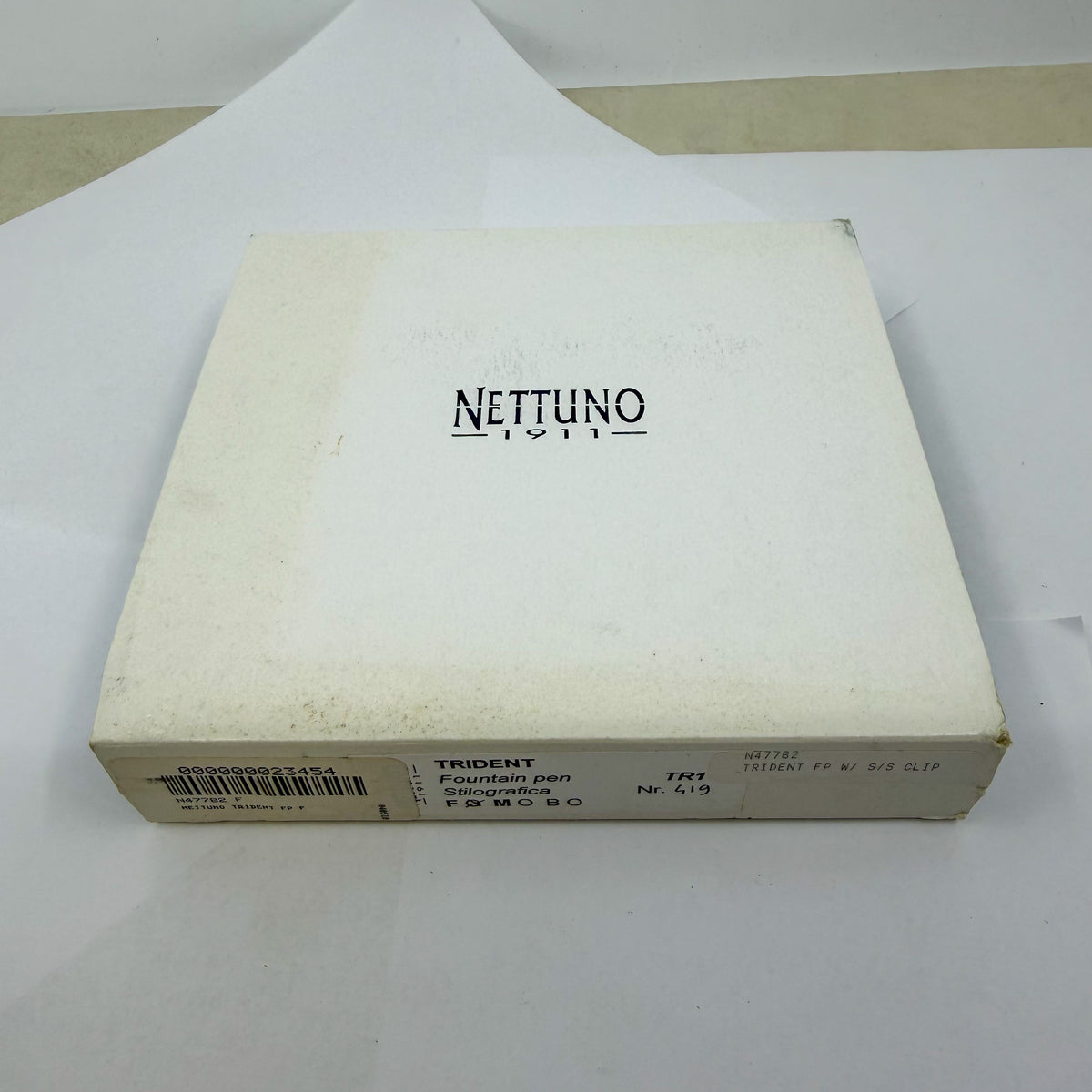 Nettuno (Italy) Trident Lustrous Blue Limited Edition Fountain Pen - Fine 18kt Gold Nib
