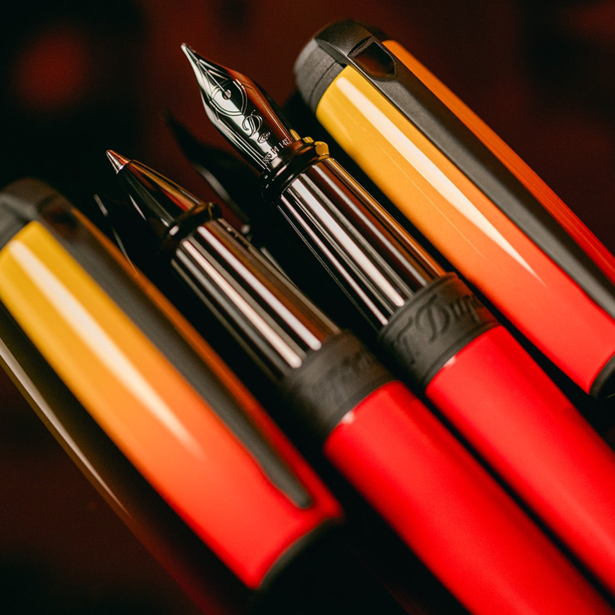 S.T Dupont Line D La Flamme Gradient Collection - Fountain Pen