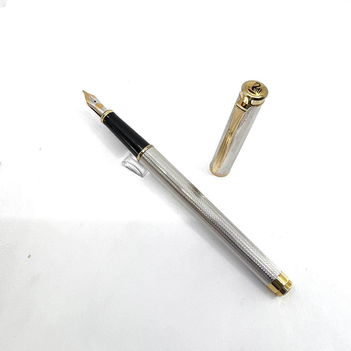Pelikan Classic P381 Sterling Silver Barleycorn Fountain Pen - Broad 18kt Gold Nib