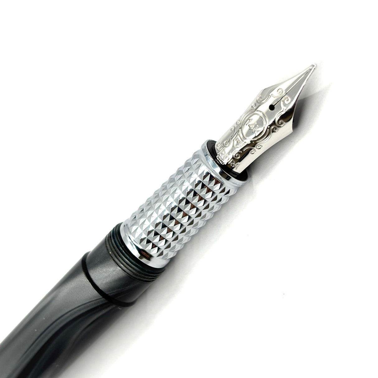 Aurora Alpha Tuscan Night Lustrous Charcoal Fountain Pen