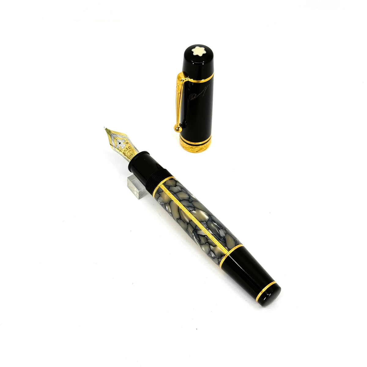Montblanc Alexandre Dumas Writer Series Limited Edition Fountain Pen-Medium 18kt Gold Nib