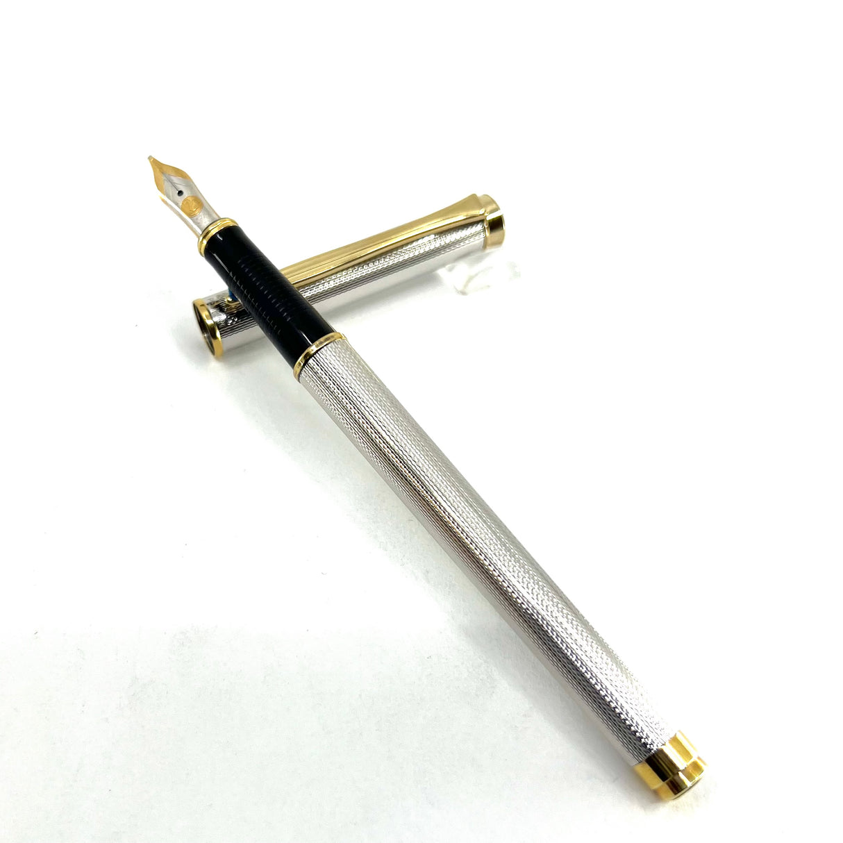 Pelikan Classic P381 Sterling Silver Barleycorn Fountain Pen - Broad 18kt Gold Nib