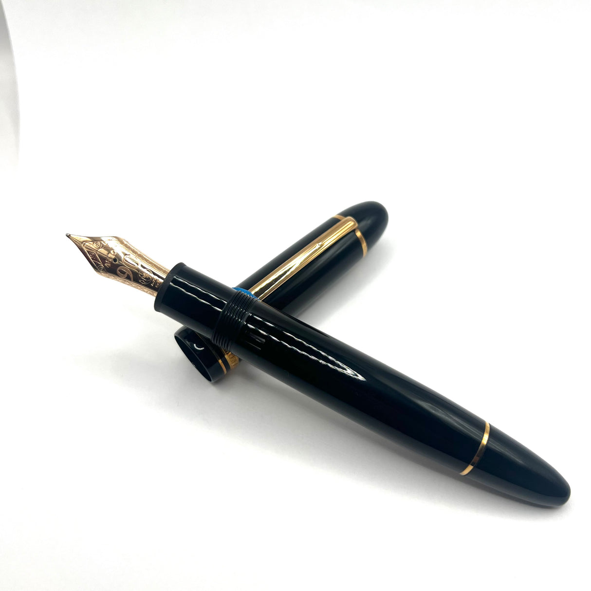 Montblanc Meisterstuck #149 90th Anniversary Fountain Pen- Fine 18kt Gold Nib