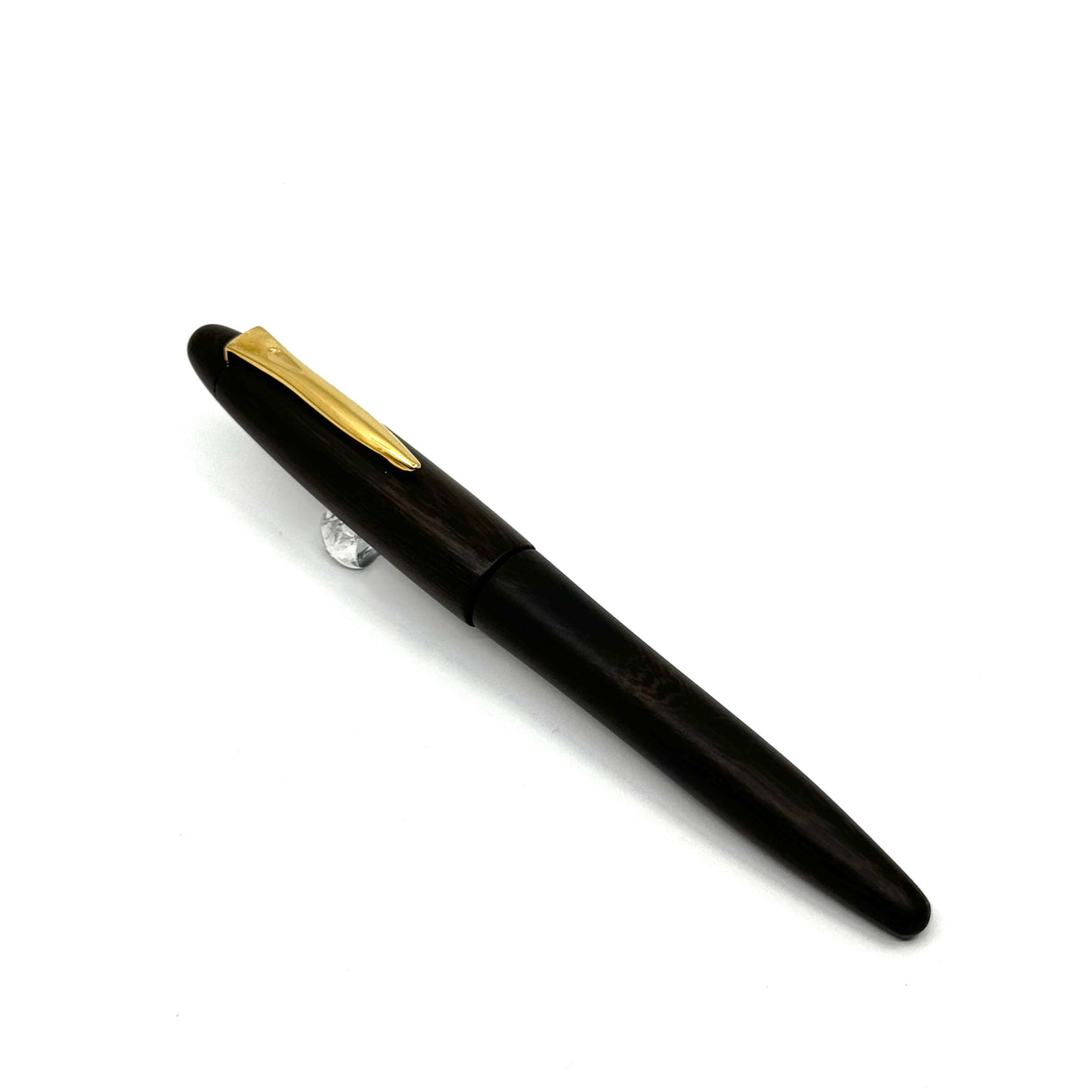 Platinum Izumo Bombay Blackwood Tagayasan Oversized Fountain Pen - Fine 18kt Gold Nib