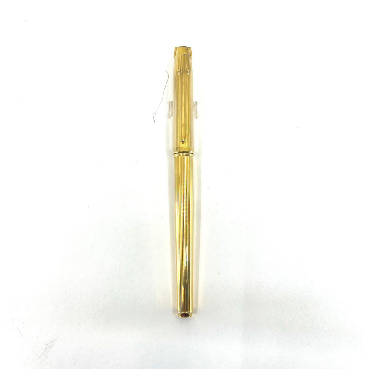 Elysee Parthenon Fountain Pen with Gold-Plated Vertically Etched Body - Medium 18kt Gold Nib