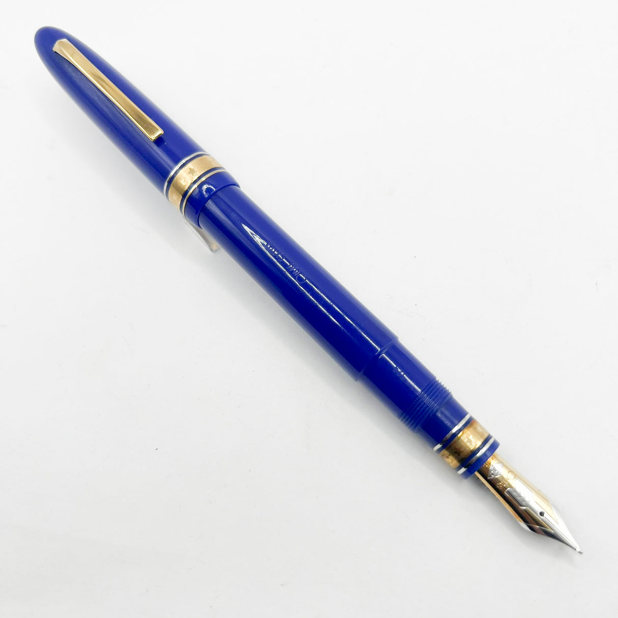 OMAS for Armando Simoni Club/1990's - Royal Blue Ogiva Extra Fountain Pen - Medium 18kt Gold Nib