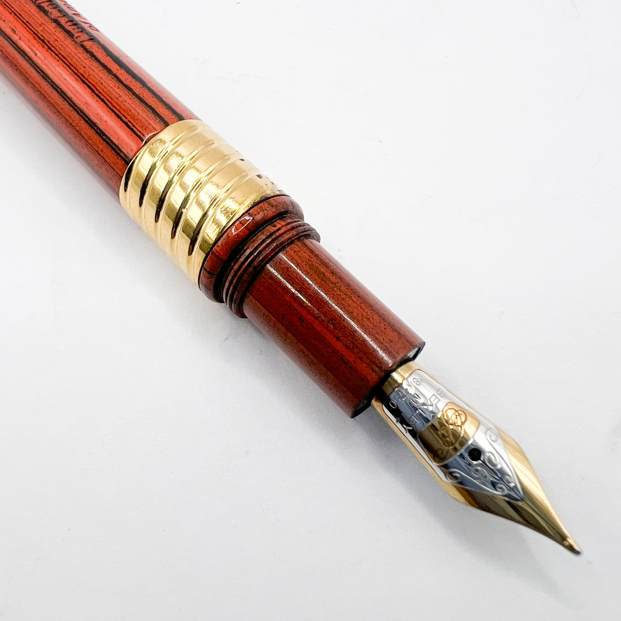 Bexley Woodgrain Ebonite Taper Cap Fountain Pen Limited Edition on behalf of Pen Collectors of America - Fine 18kt Gold Nib
