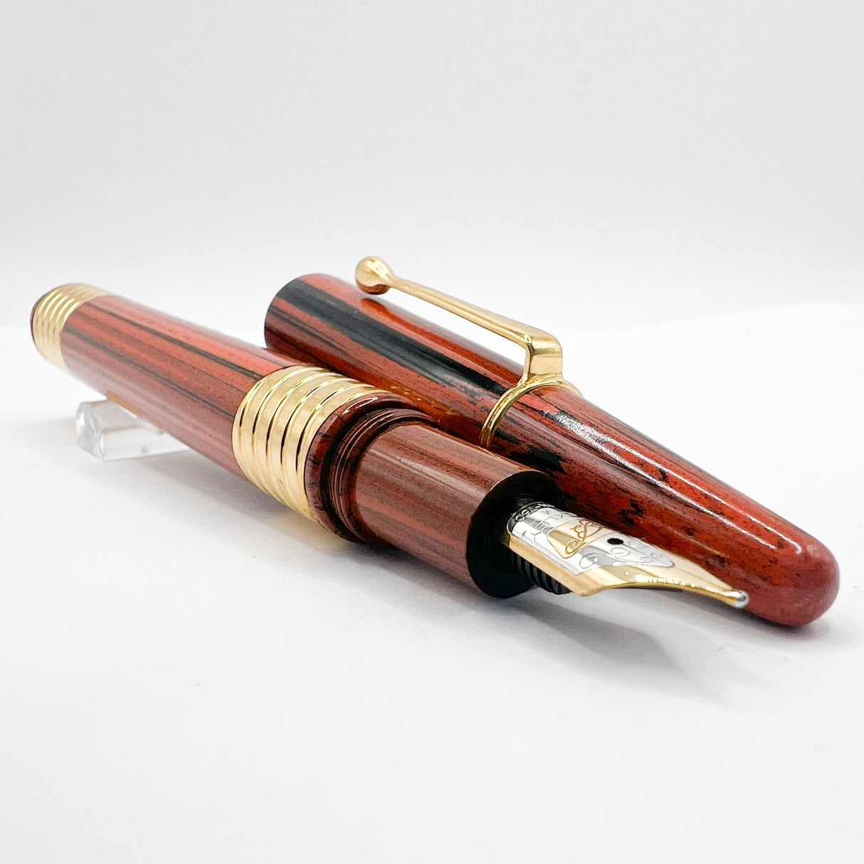 Bexley Woodgrain Ebonite Taper Cap Fountain Pen Limited Edition on behalf of Pen Collectors of America - Fine 18kt Gold Nib