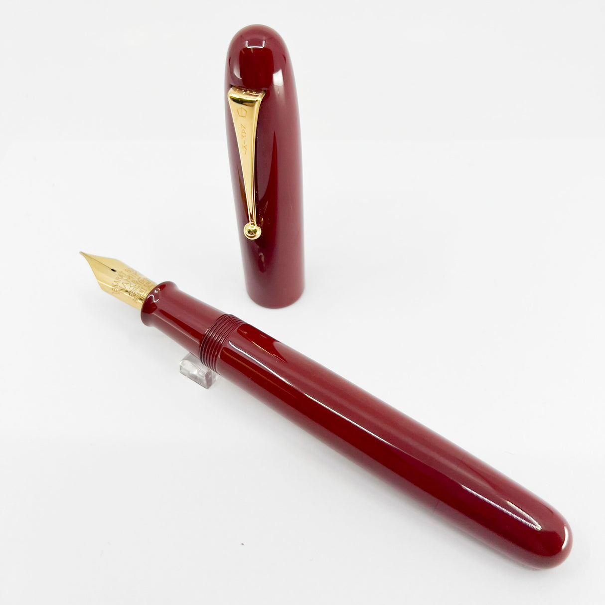 Pilot Namiki Emperor Red Urushi Fountain Pen - Broad 21 kt Gold Nib - Circa 1996