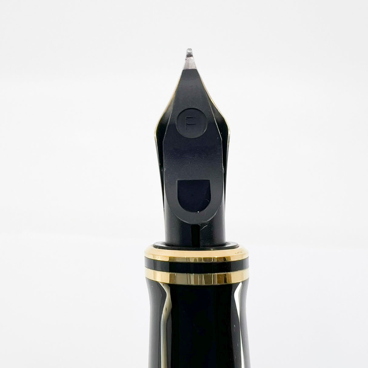 Parker Duofold Douglas MacArthur Centennial (Largest Size) Limited Edition Fountain Pen - Fine 18kt Gold Nib