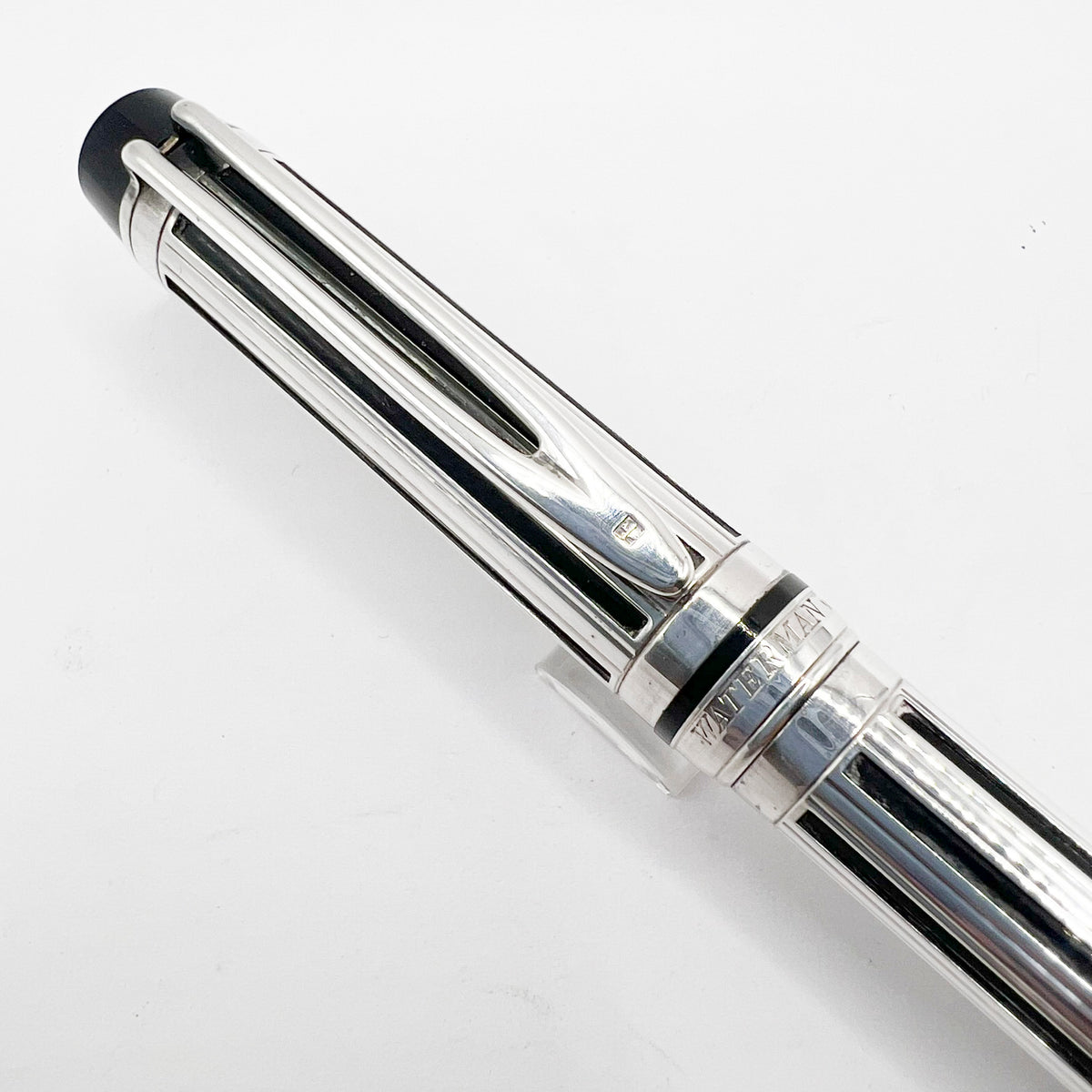 Waterman Night & Day Silver-Plated Fountain Pen - Medium 18kt Gold Nib