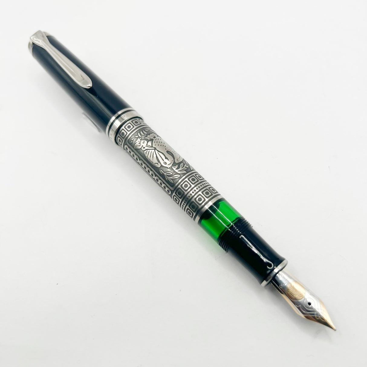 Pelikan M910 Toledo Sterling Silver Fountain Pen - Semi-Flex Medium 18kt Gold Nib