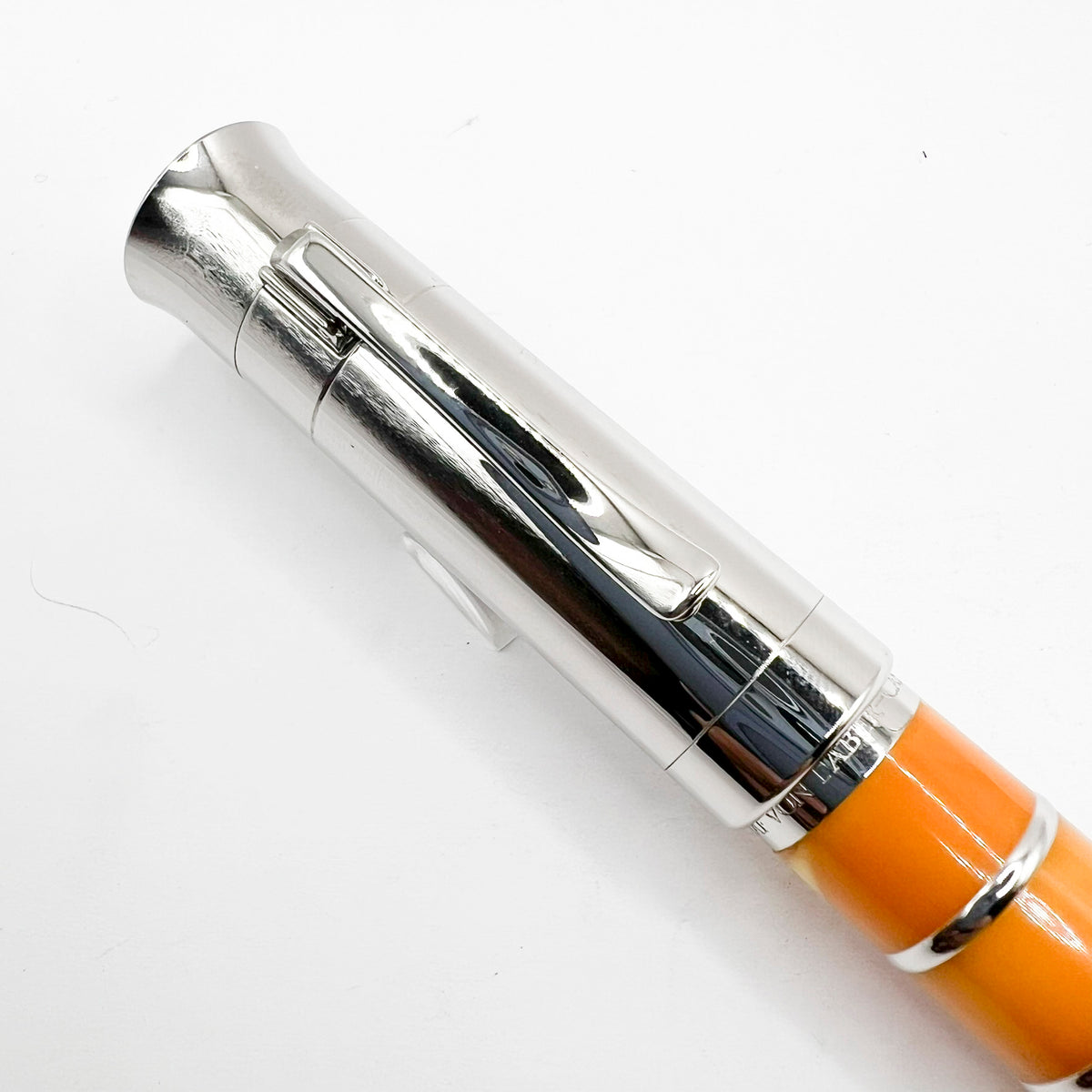 Graf von Faber-Castell "Amber" Pen of the Year 2004 - Medium 18kt Gold Nib - Very Desirable!!