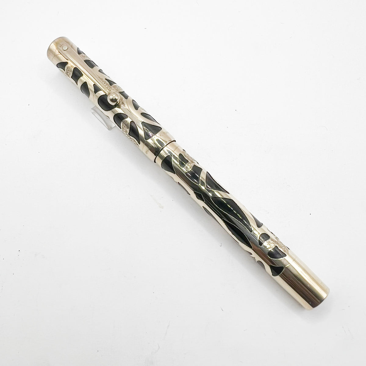Sheaffer Nostalgia SOLID 14KT GOLD Filigree Fountain Pen - Fine 18kt Gold Nib
