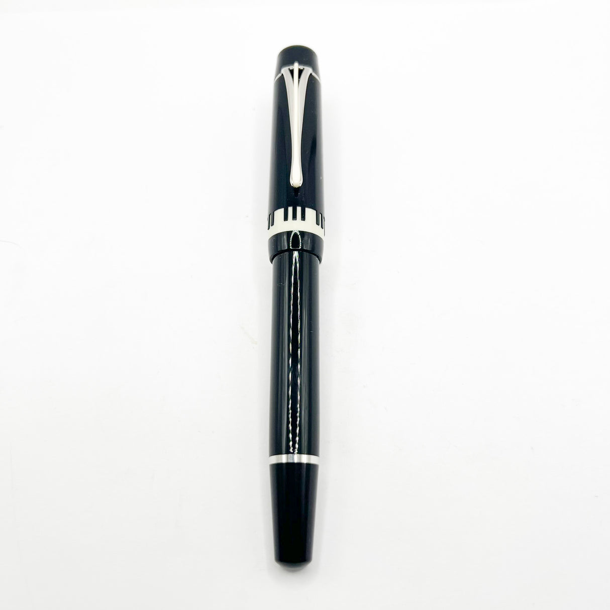 Montblanc Herbert Von Karajan Donation Special Edition Fountain Pen - Medium 18kt Gold Nib