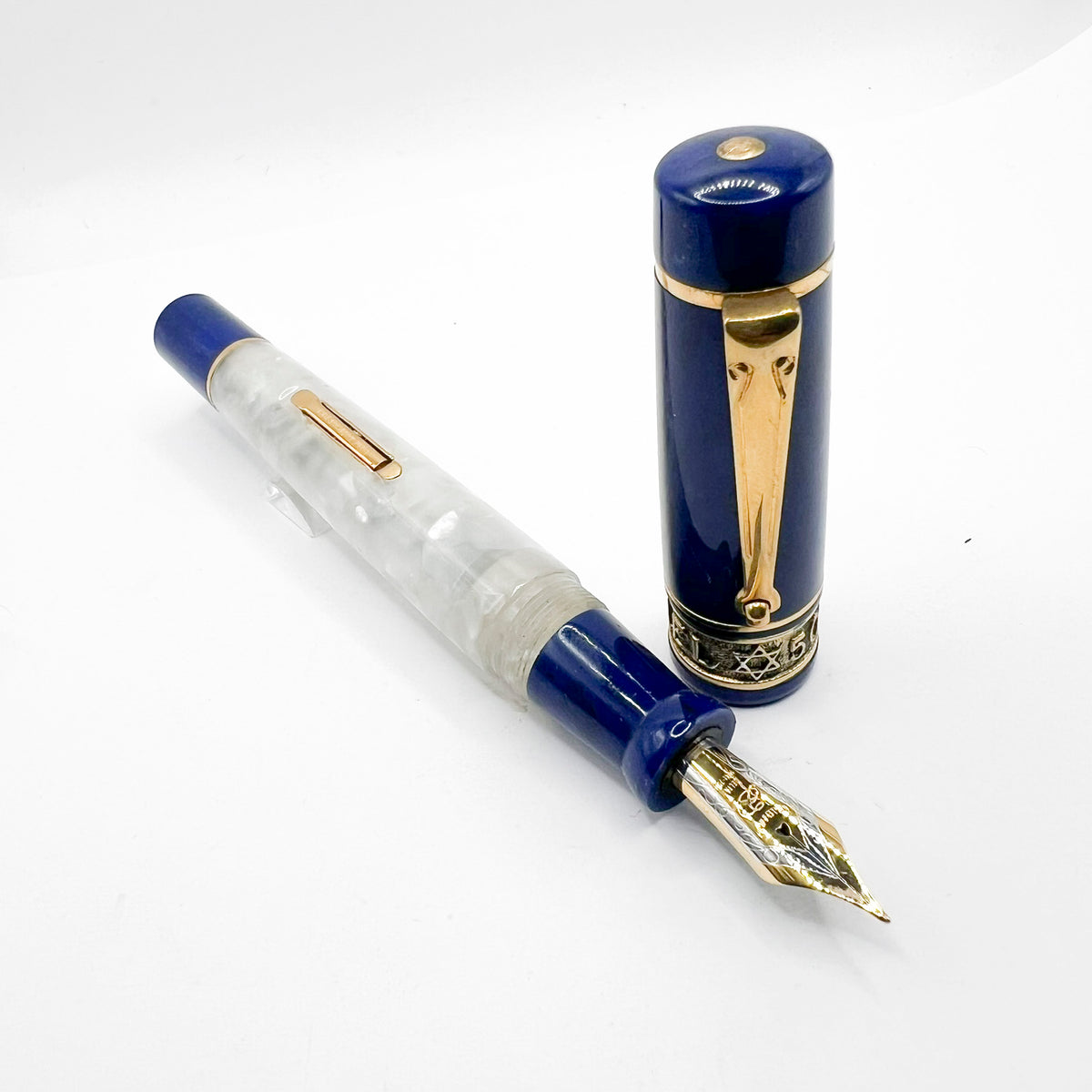 Delta Israel 50th Anniversary Gold Vermeil & Resin Limited Edition Fountain Pen - Medium 18kt Gold Nib