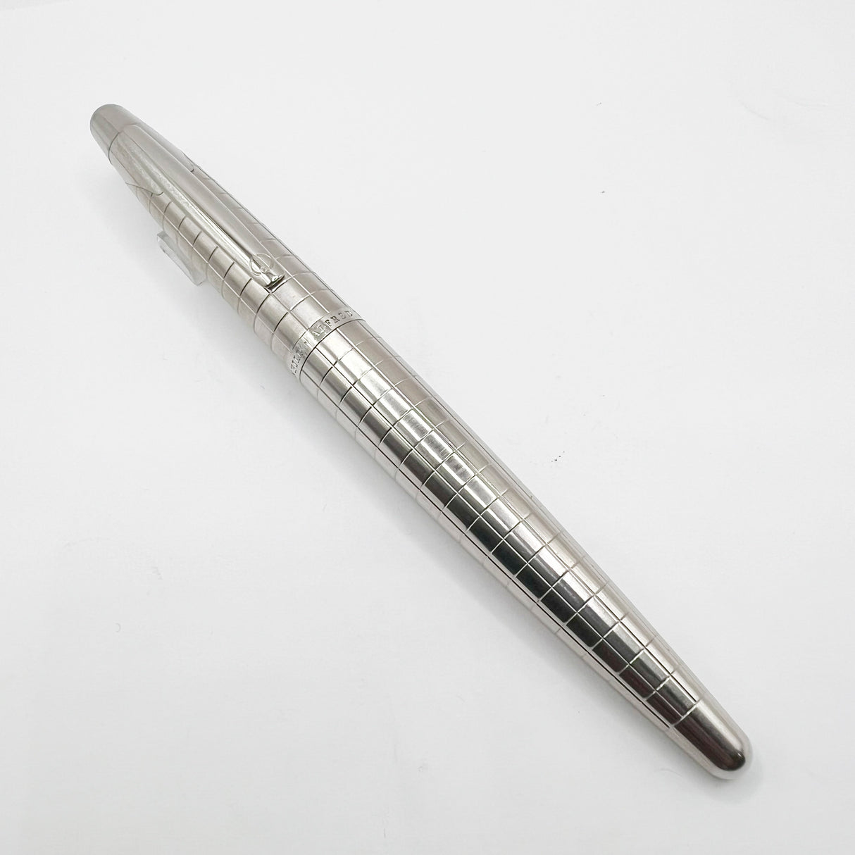 Dunhill AD2000 Brushed Stainless Steel Cross Hatch Design Fountain Pen - Medium 18kt Gold Nib (Leans to Fine)