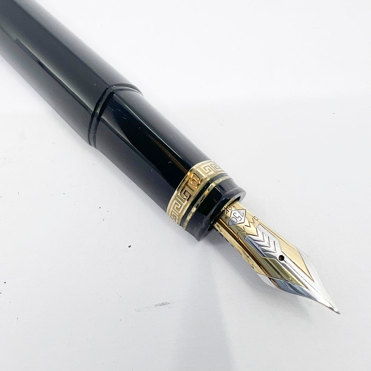 OMAS Blue/Black Overisized #360 Triangulated Fountain Pen - Extra Fine 18kt Gold Nib