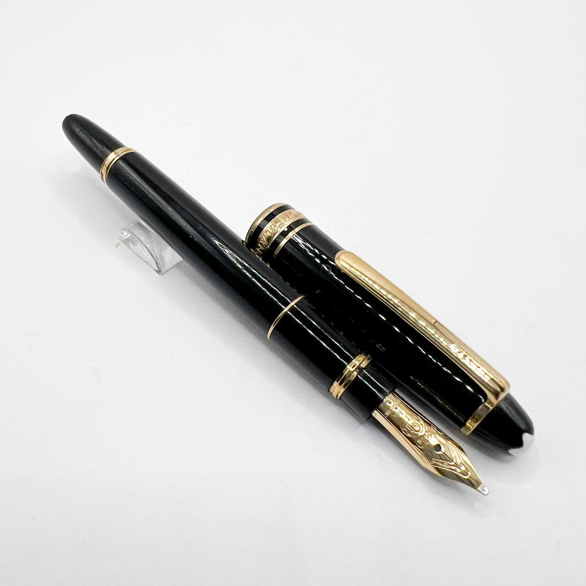 Montblanc Meisterstuck Mozart Black Resin Fountain Pen - Broad 14kt Gold Nib