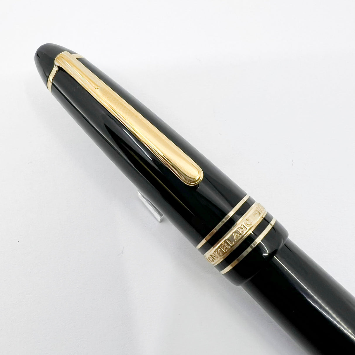 Montblanc Black Meisterstuck #146 LeGrand Fountain Pen - Extra Fine 14kt Gold Nib (Flexes to Broad Width)