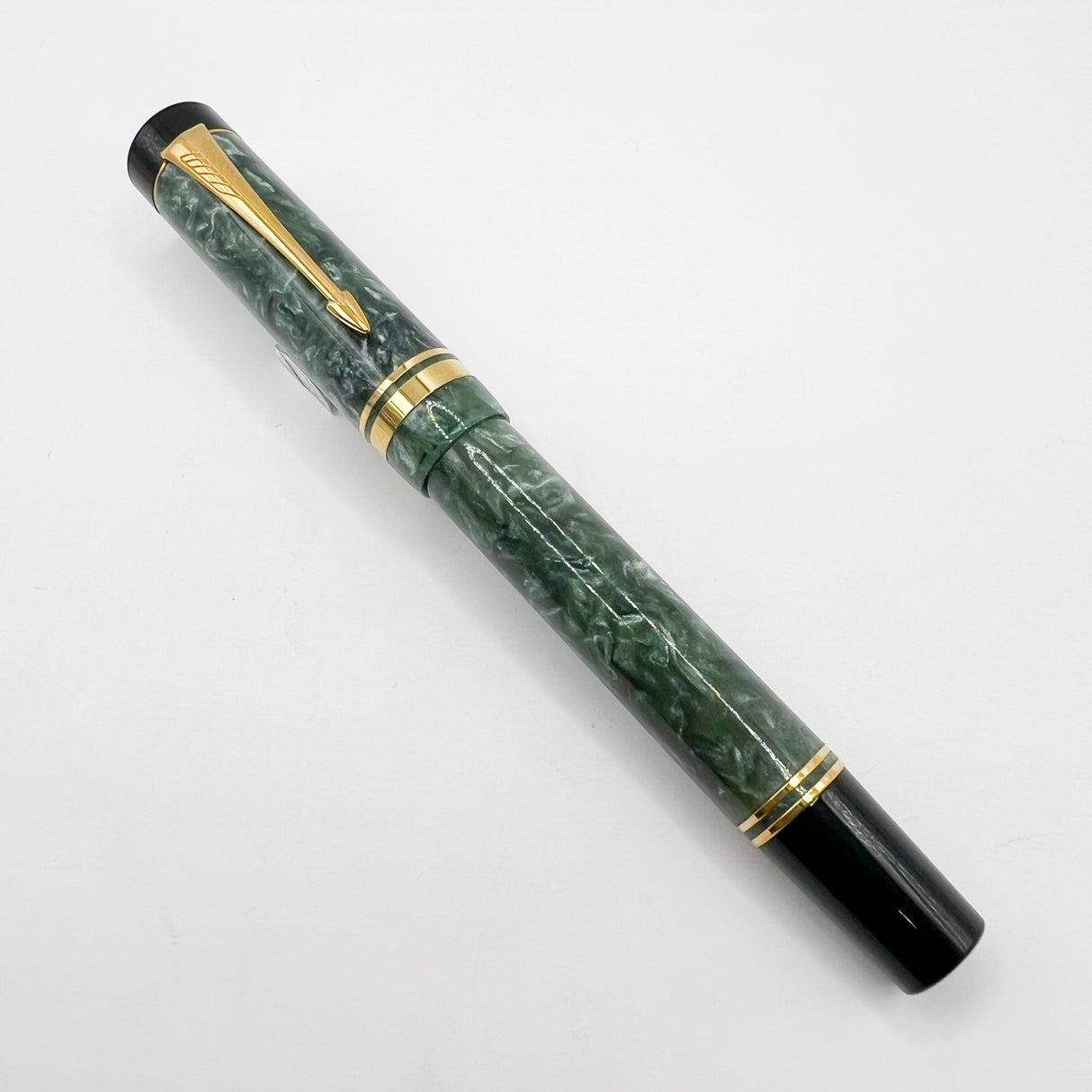 Parker Duofold Centennial Marbled Green Fountain Pen (Circa 1990) - Medium 18kt Gold Nib