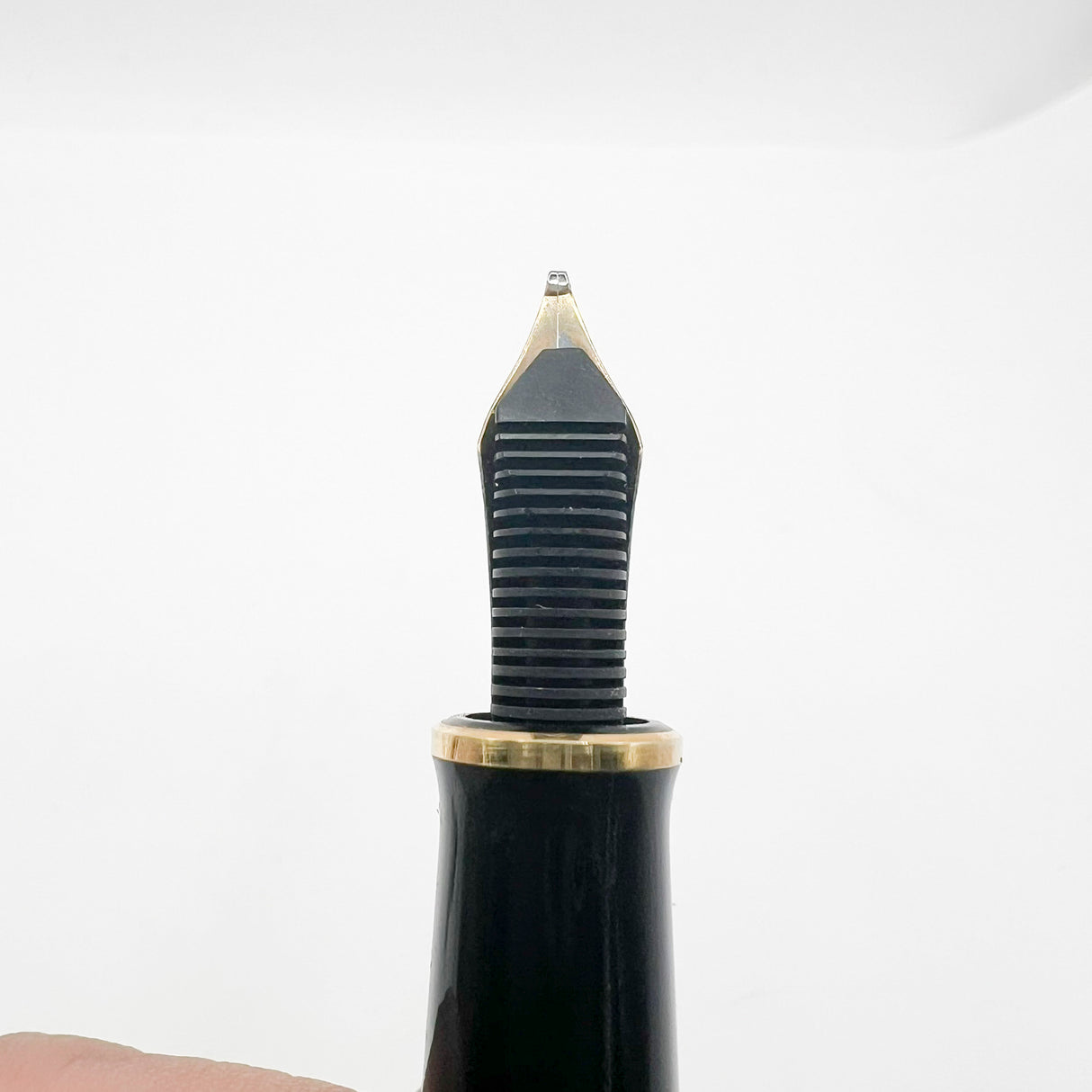 Pelikan M750 Pelikan's 150th Anniversary Fountain Pen - Broad 18C Gold Nib
