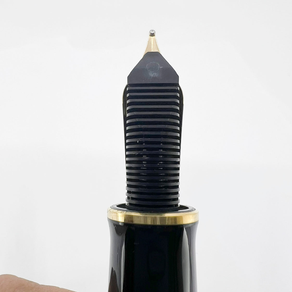 Pelikan Souveran Black/Green Striped M1000 Fountain Pen - Flexible Medium 18kt Gold Nib