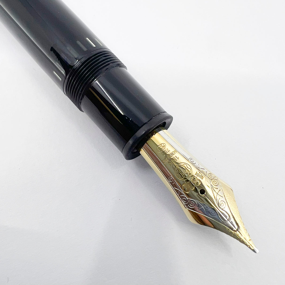 Montblanc Meisterstuck #149 (Largest) Fountain Pen - Semi-Flex Medium 18kt Gold Nib