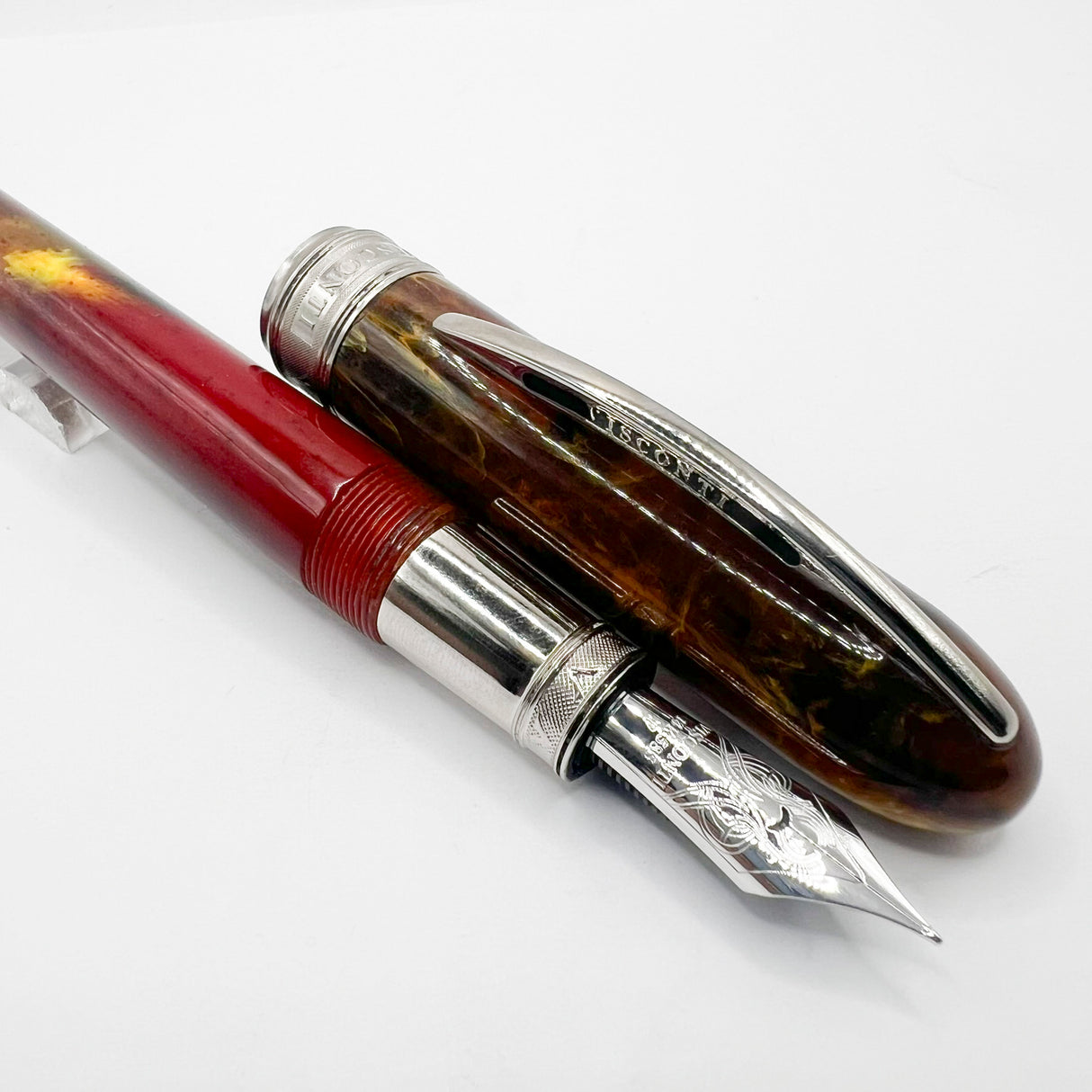 Visconti Van Gogh Maxi Sandal Brown Fountain Pen - Semi-Flex Fine 14kt Gold Nib (Circa 2000)