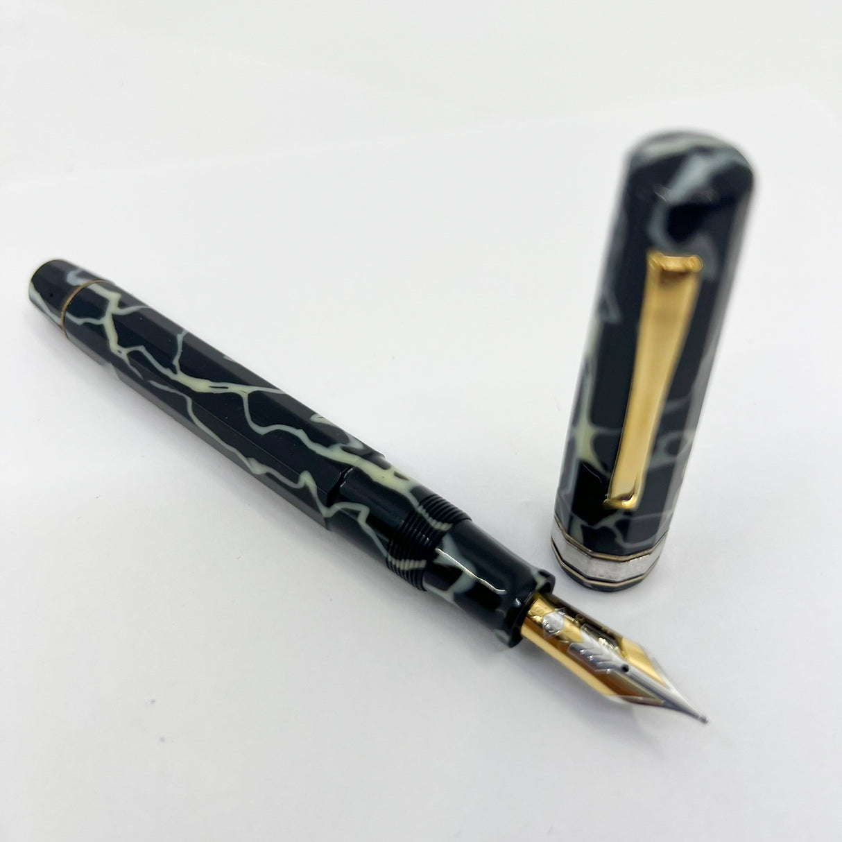 OMAS Paragon Galileo Black & Pearl Marbled Celluloid Limited Edition Fountain Pen - Medium 18kt Gold Nib