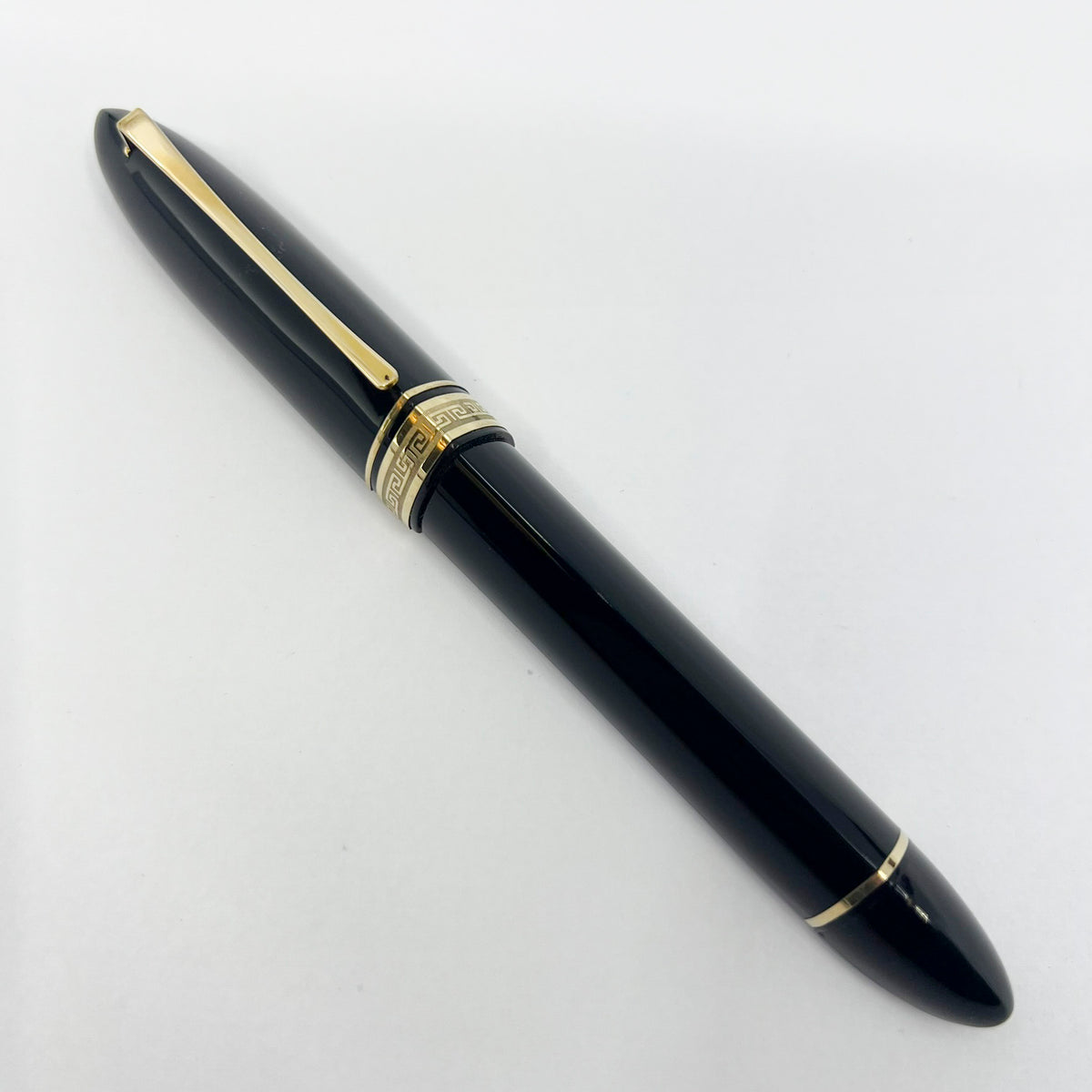 OMAS ORIGINAL #360 - LARGEST SIZE - Dark Blue/Black #360 Oversized Triangulated Fountain Pen - Fine 18kt Gold Nib