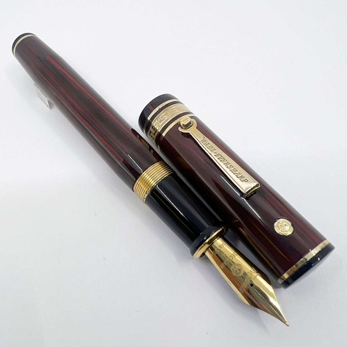 Wahl Eversharp Woodgrain Ebonite Decoband Oversized Fountain Pen - Medium #8 Size 14kt Gold Nib