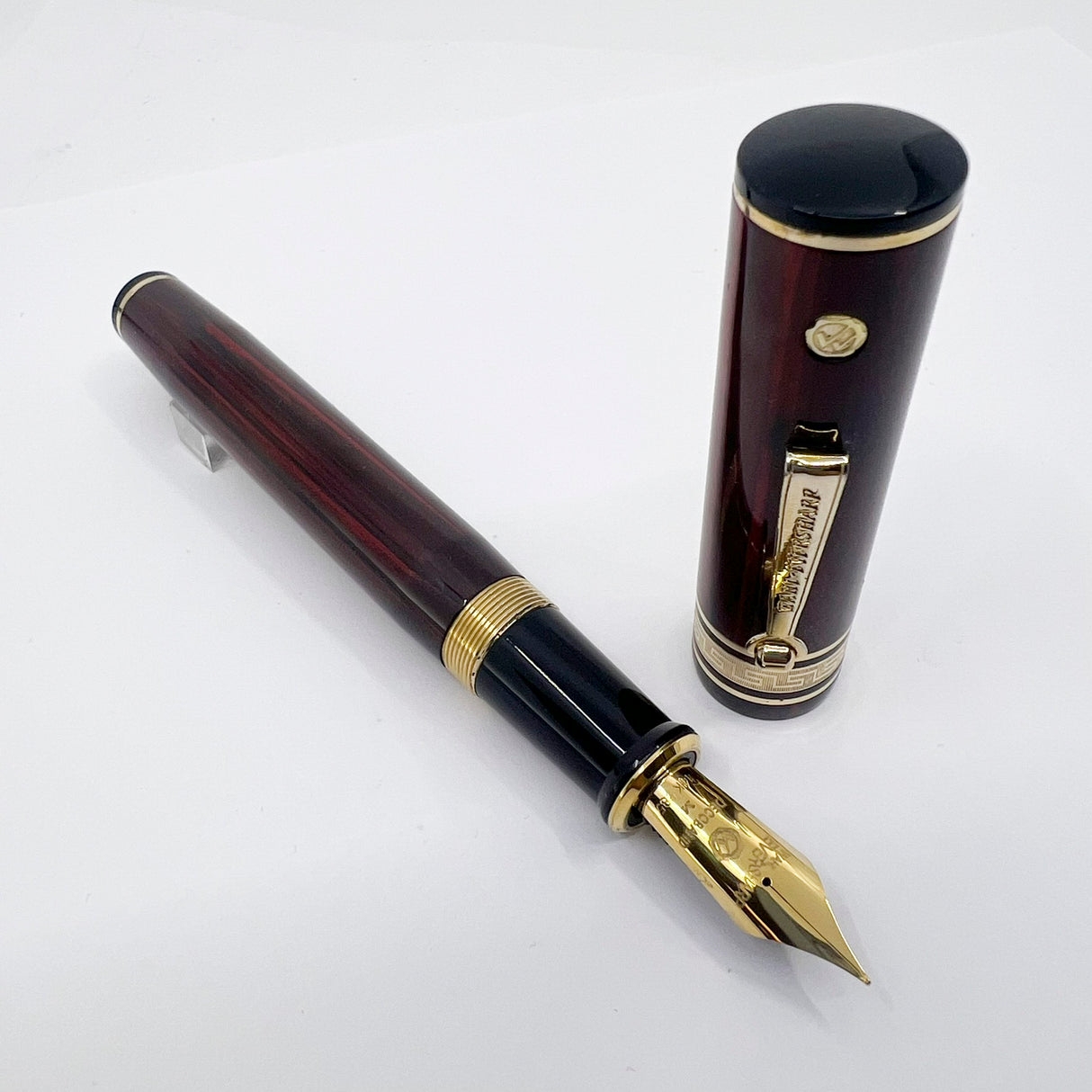 Wahl Eversharp Woodgrain Ebonite Decoband Oversized Fountain Pen - Medium #8 Size 14kt Gold Nib